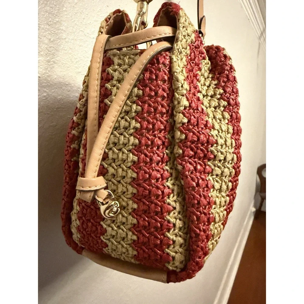 Authentic COACH Faye Large Shoulder Bag Red & Straw Stripes Leather & Gold Chain